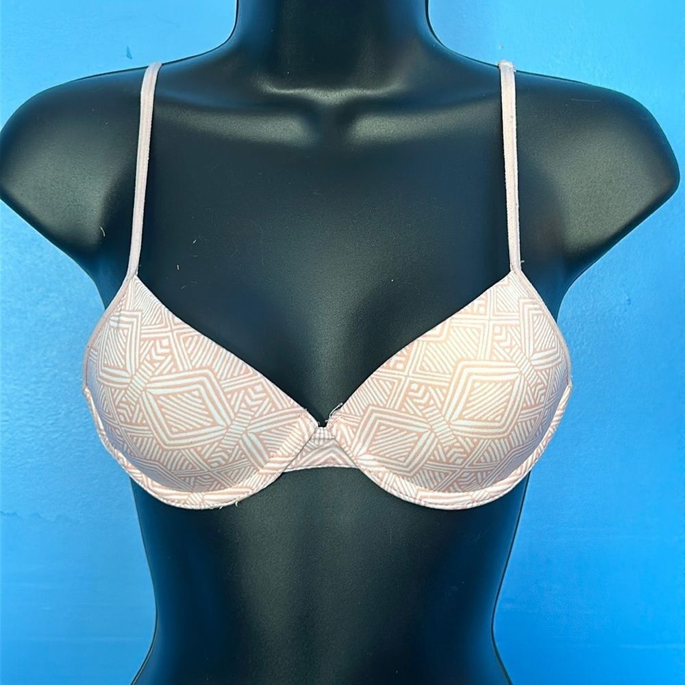 Hanes Single Hook and Eye T-Shirt Bra Orange & White Geometric Pattern Size 34A